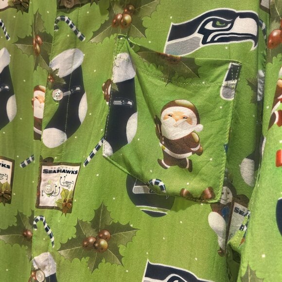 NFL SEATTLE SEAHAWKS Men's Christmas Shirt Button Down Casual Size XL Santa - Picture 3 of 8